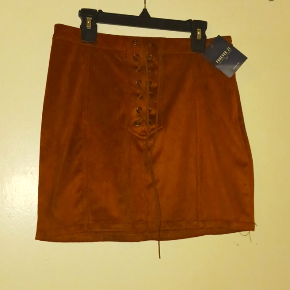 Cute Velvety lace front skirt